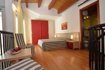 Ferienwohnung mit Balkon und Klimaanlage