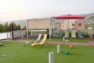 Studio mit Terrasse und Whirlpool