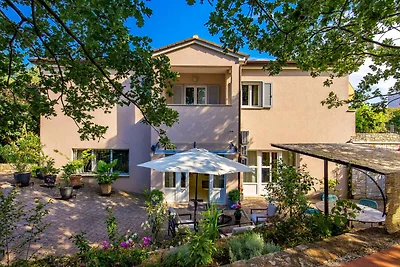 Charmantes Ferienhaus Lidija mit privatem Poo