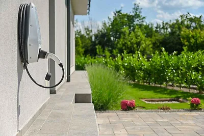 Villa mit Klimaanlage und Aussenpool