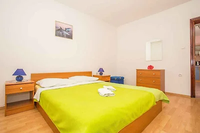 Apartment mit 1 Schlafzimmer, Meerblick und G