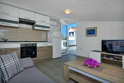 Ferienwohnung am Meer mit Balkon