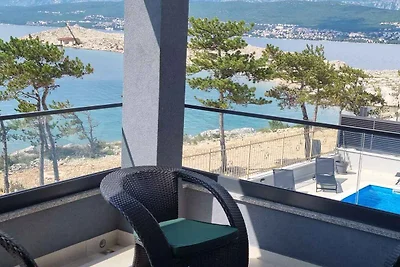 Ferienwohnung mit Balkon und Klimaanlage