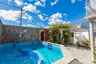 FerienHaus mit Pool und Grill