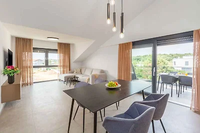 Ferienwohnung Penthouse Apartment Valla
