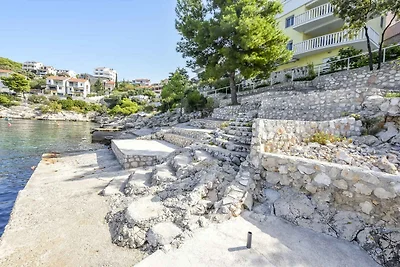 Ferienwohnung mit Terrasse und Grill