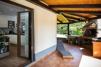 Ferienwohnung mit Terrasse und Grill