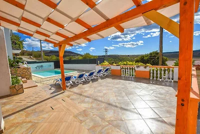 Ferienhaus mit Klimaanlage und Pool