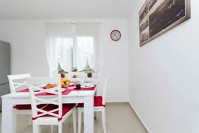 Ferienwohnung mit Balkon und Grill
