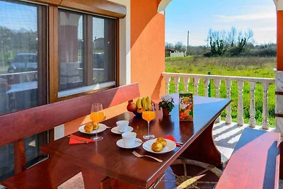 Ferienwohnung mit Terrasse und Klimaanlage