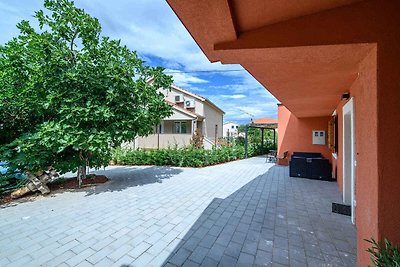 Ferienwohnung mit Terrasse und Klimaanlage