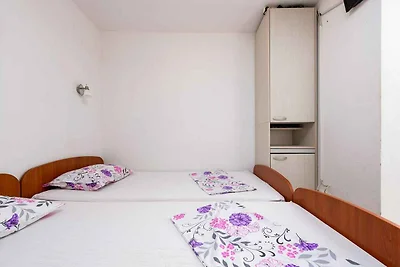 Ferienwohnung im ersten Stock in der Nähe des