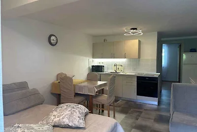Ferienwohnung mit Balkon und Pool