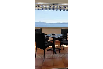 Ferienwohnung mit Klimaanlage am Strand