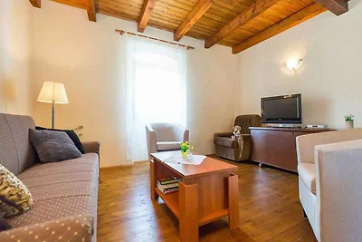 Ferienhaus mit Garten und SAT-TV