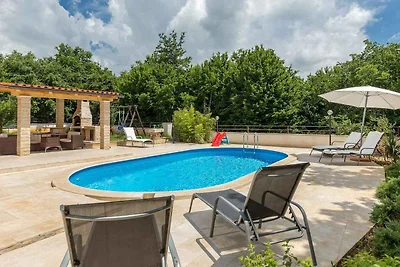 Villa mit Klimaanlage und Pool
