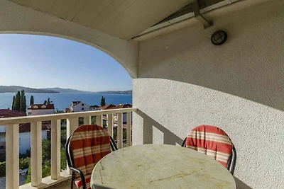 Charmante Ferienwohnung Jadran mit Meerblick 