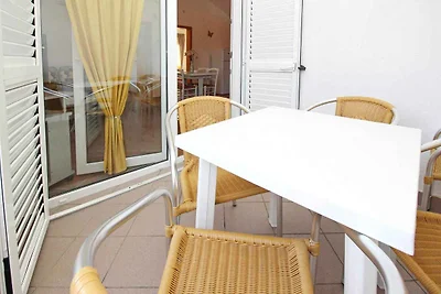 Ferienwohnung mit Klimaanlage und Balkon