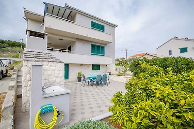 Holiday flat family holiday Slatine