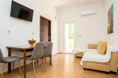 Ferienwohnung 150 m von Strand