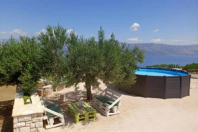 Ferienhaus Mit Terasse und Pool