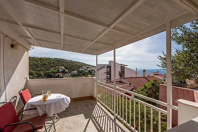 Wohnung mit Balkon, Meerblick und Gemeinschaf