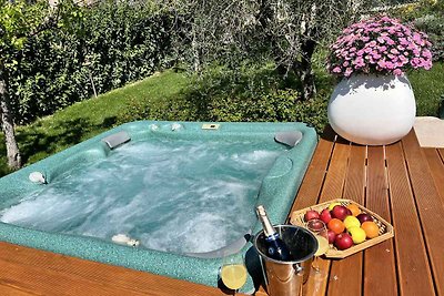 Ferienhaus mit Pool, Whirlpool und