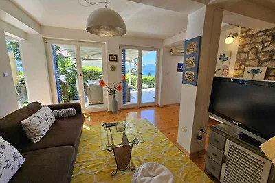 Ferienwohnung mit Terrasse und Meerblick