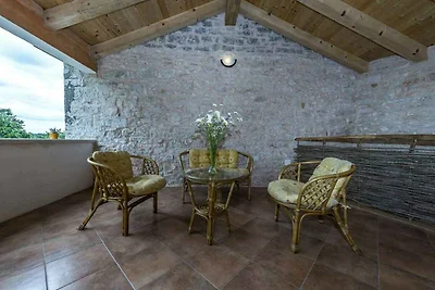 Villa mit Pool und Klimaanlage