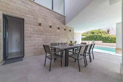 Villa mit Pool