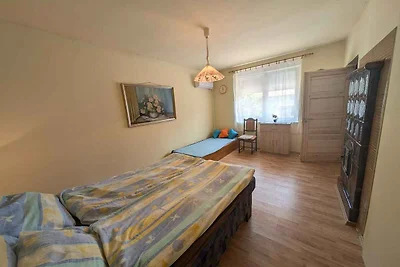 Ferienhaus mit grossem Gaten und Klimaanlage