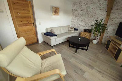Ferienwohnung mit Terrasse im Garten