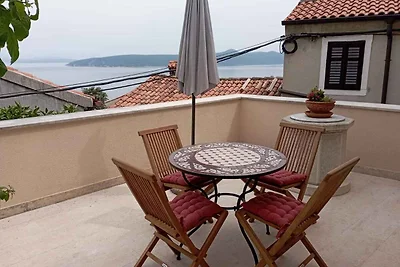 Ferienhaus mit Terrasse und Meerblick