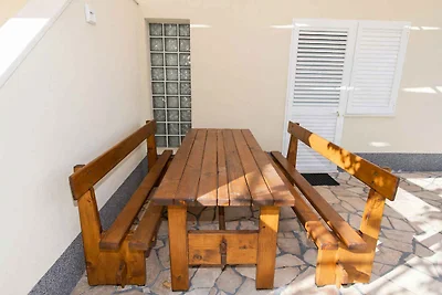 Gemütliche Ferienwohnung Maja in Rogoznica mi