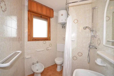 Ferienwohnung mit Klimaanlage und Balkon