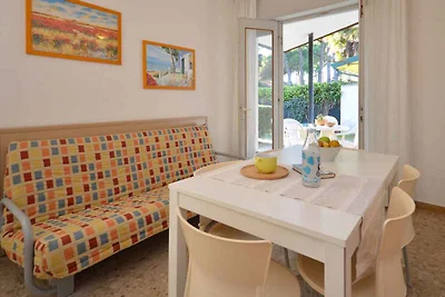 Villa mit Pool für 6 Personen