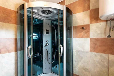 Moderne Ferienwohnung in der Nähe der schönen