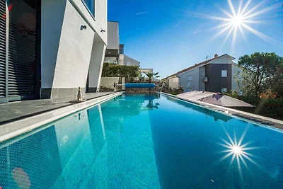 Ferienwohnung Mit einem schönen Pool