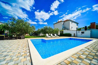 Ferienwohnung mit Aussenpool
