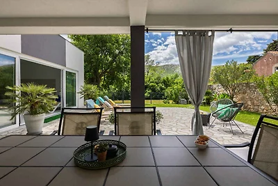 Ferienhaus mit Pool, Sauna und Fitness
