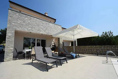 Ferienhaus mit einem Pool und drei