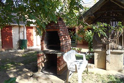 Ferienwohnung mit Terrasse und Gartenpavillon