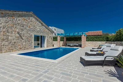 Elegante Villa Azzura in Sukošan für unverges