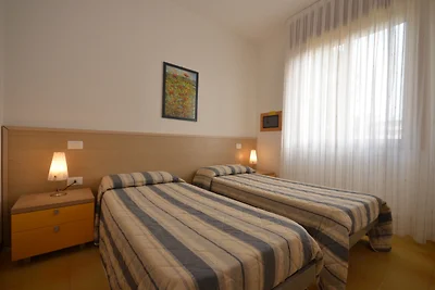 Ferienwohnung mit Klimaanlage und Balkon