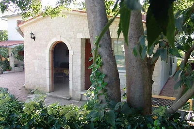 Schönes Apartment mit Terrasse für 5 Personen