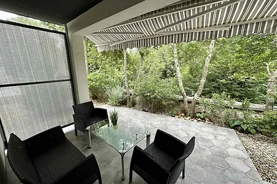 Villa mit Pool und Grill