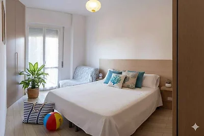 Ferienwohnung mit Klimaanlage und Balkon mit
