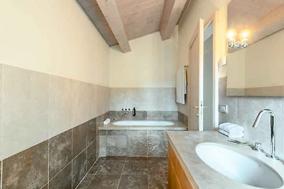 Ferienwohnung mit Terrasse, Klimaanlage und