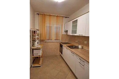 Ferienwohnung mit Klimaanlage und Balkon