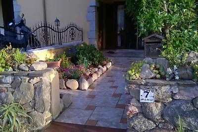 Ferienhaus mit Garten und Klimaanlage